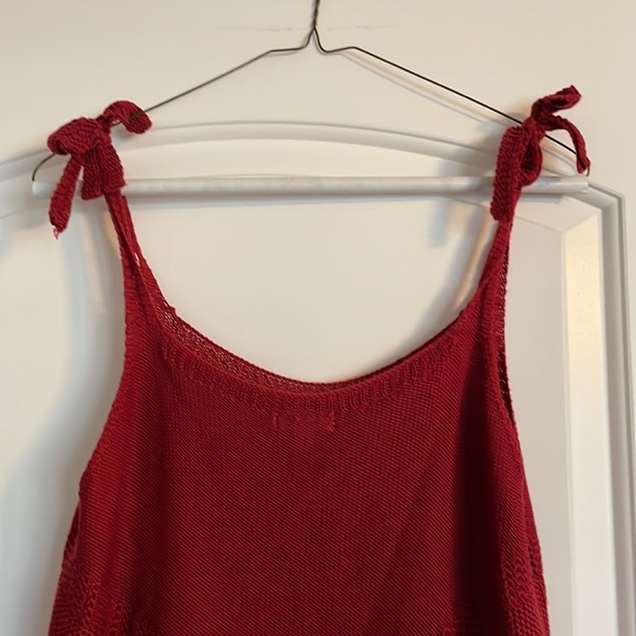 Medium red women’s Charming Charlie knitted tank top - Picture 8 of 9